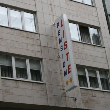 Hostal Liste Station A Coruna Bagian luar foto